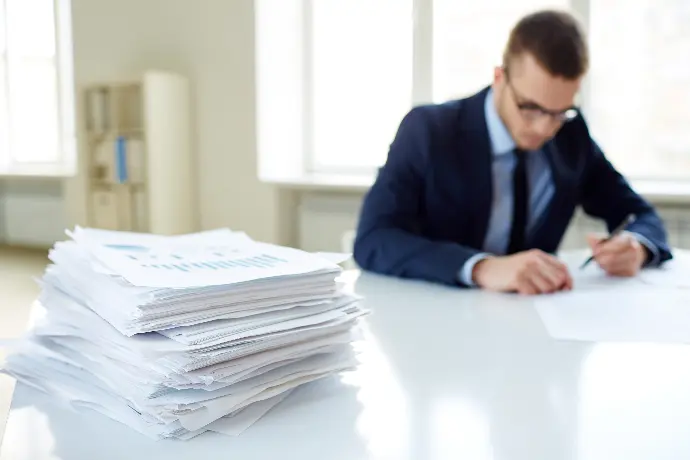 documenti in ufficio